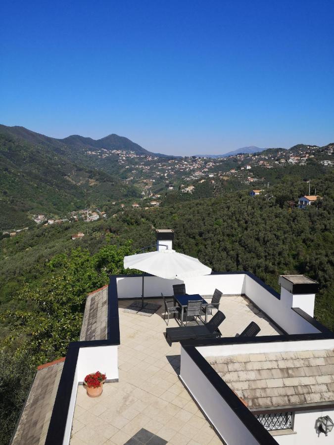 Villa La Vivagna - Casa Vista Mare Tra Gli Ulivi Leivi Exterior foto